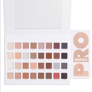 Used Lorac mega pro 3 eyeshadow palette